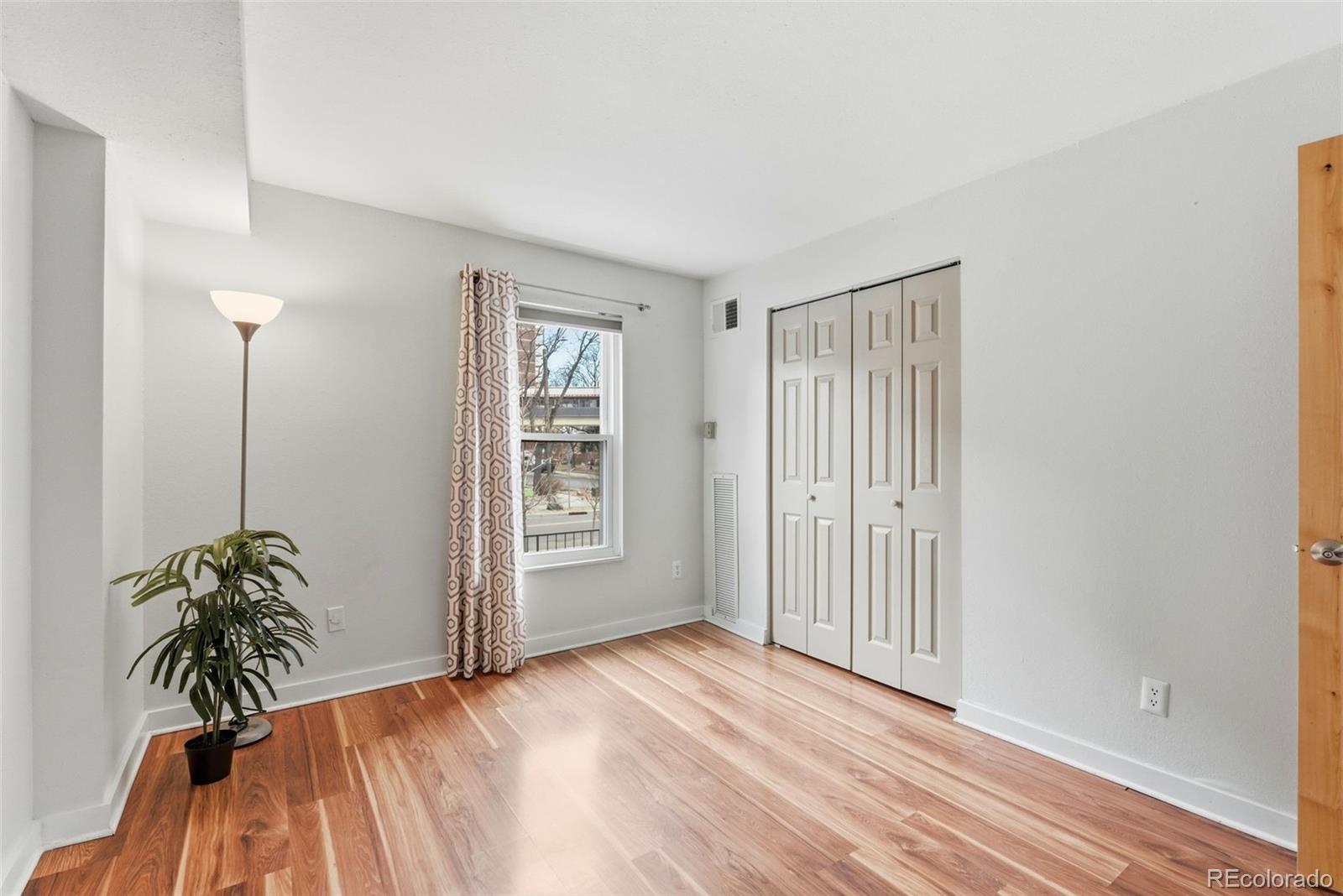 MLS Image #37 for 2  adams street 105,denver, Colorado