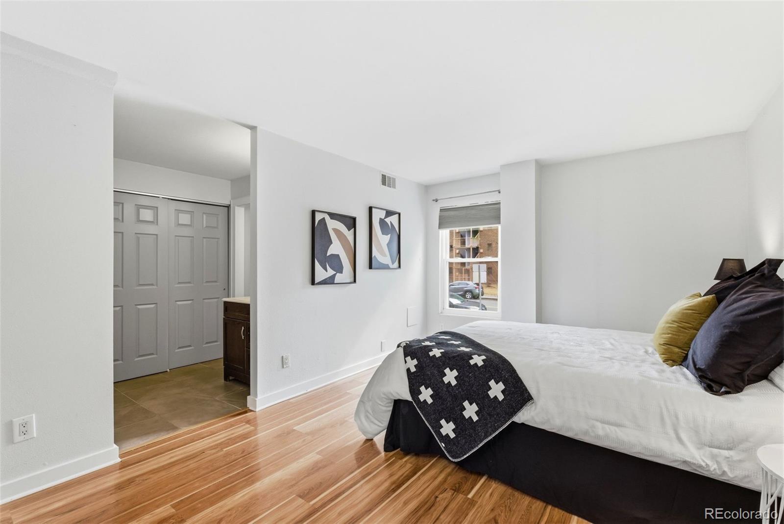 MLS Image #39 for 2  adams street 105,denver, Colorado