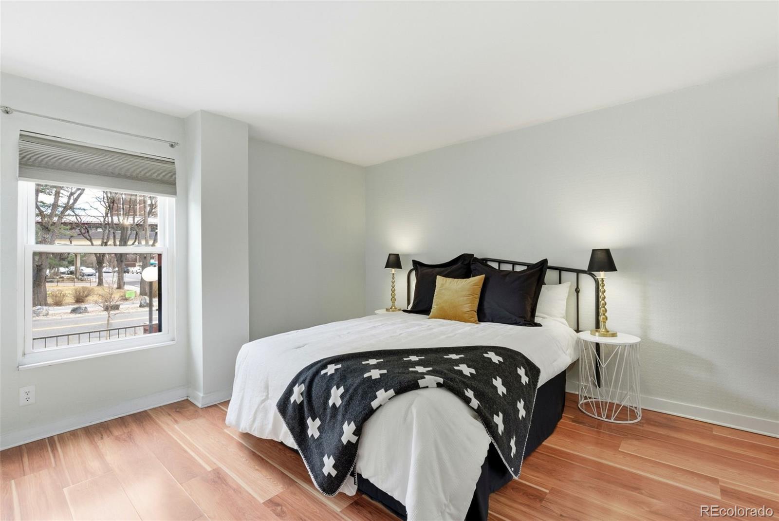 MLS Image #40 for 2  adams street 105,denver, Colorado