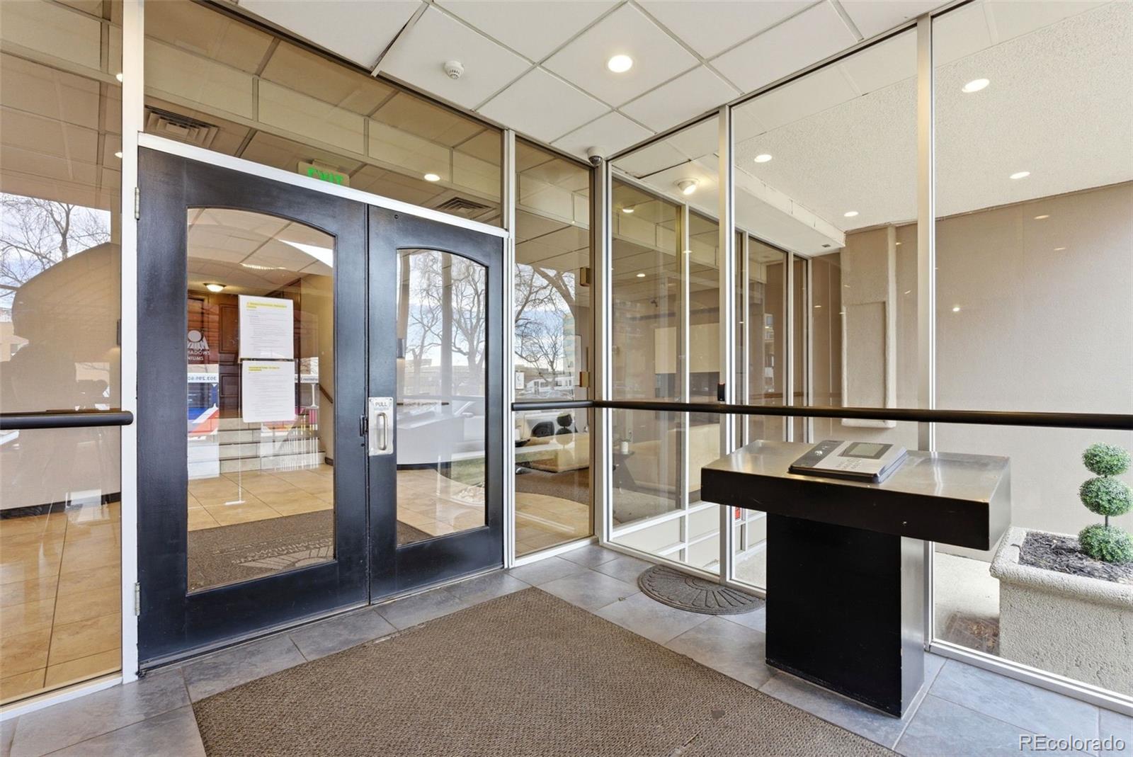 MLS Image #47 for 2  adams street 105,denver, Colorado