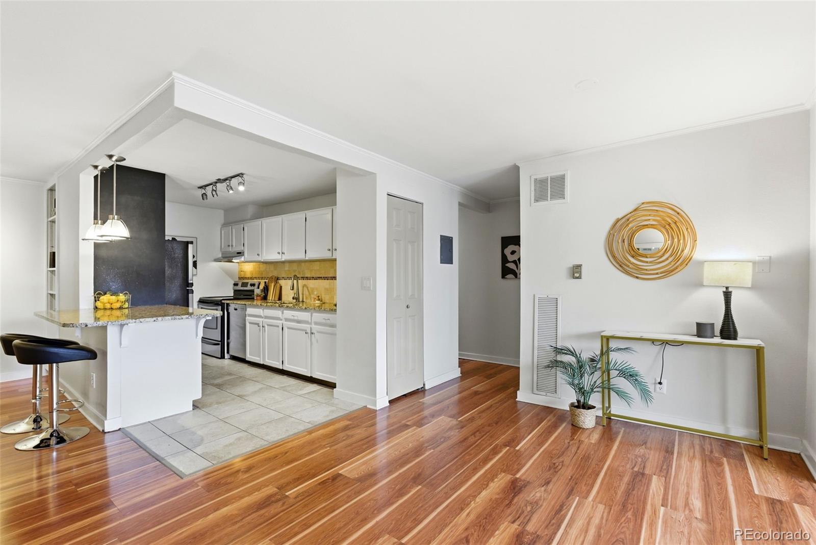MLS Image #5 for 2  adams street 105,denver, Colorado
