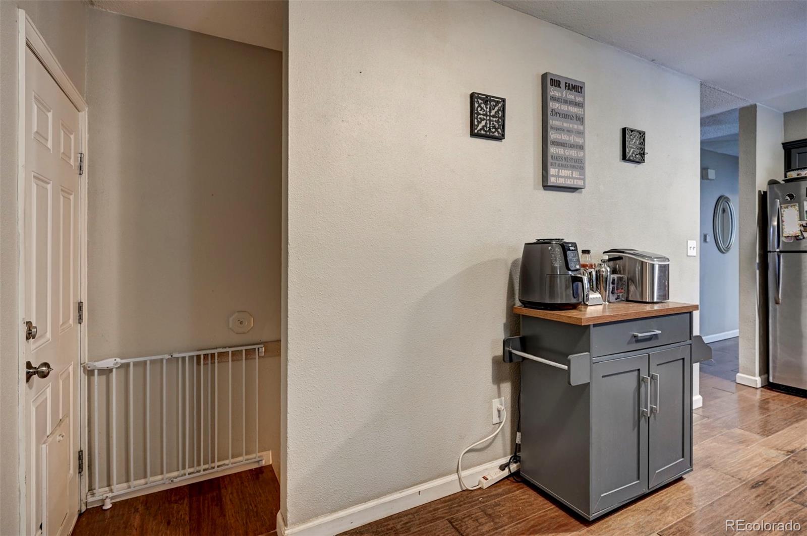 MLS Image #10 for 1222  hartford street,colorado springs, Colorado