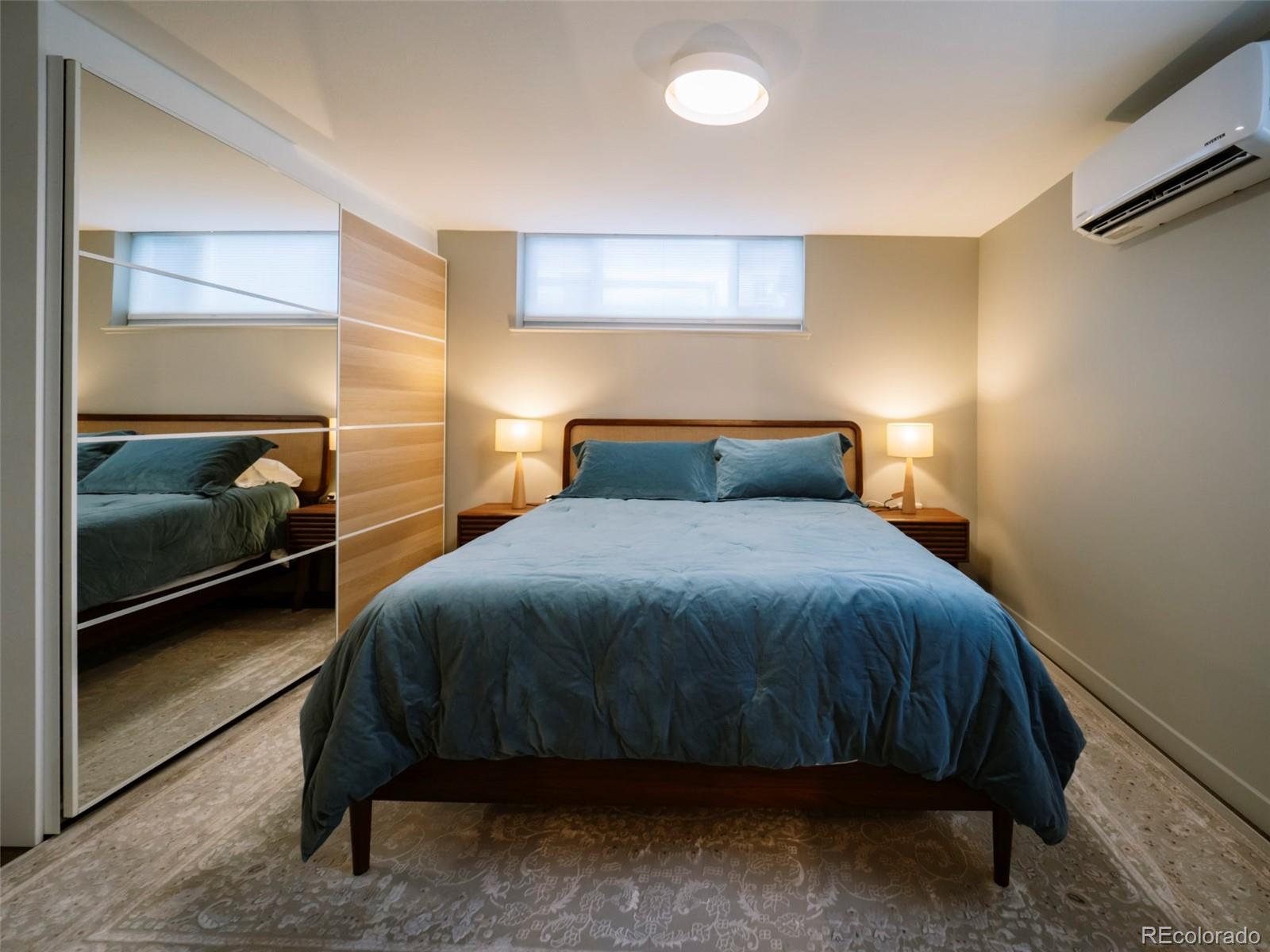 MLS Image #14 for 570  steele street,denver, Colorado