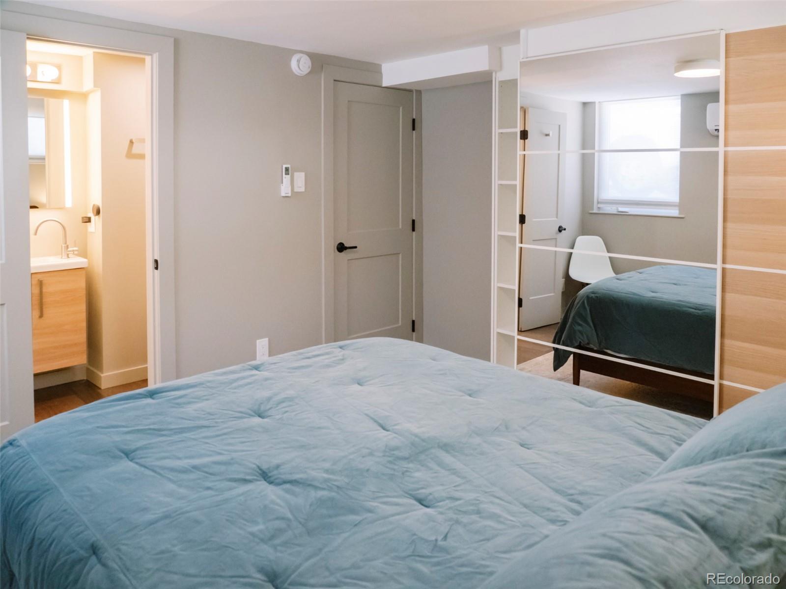MLS Image #15 for 570  steele street,denver, Colorado