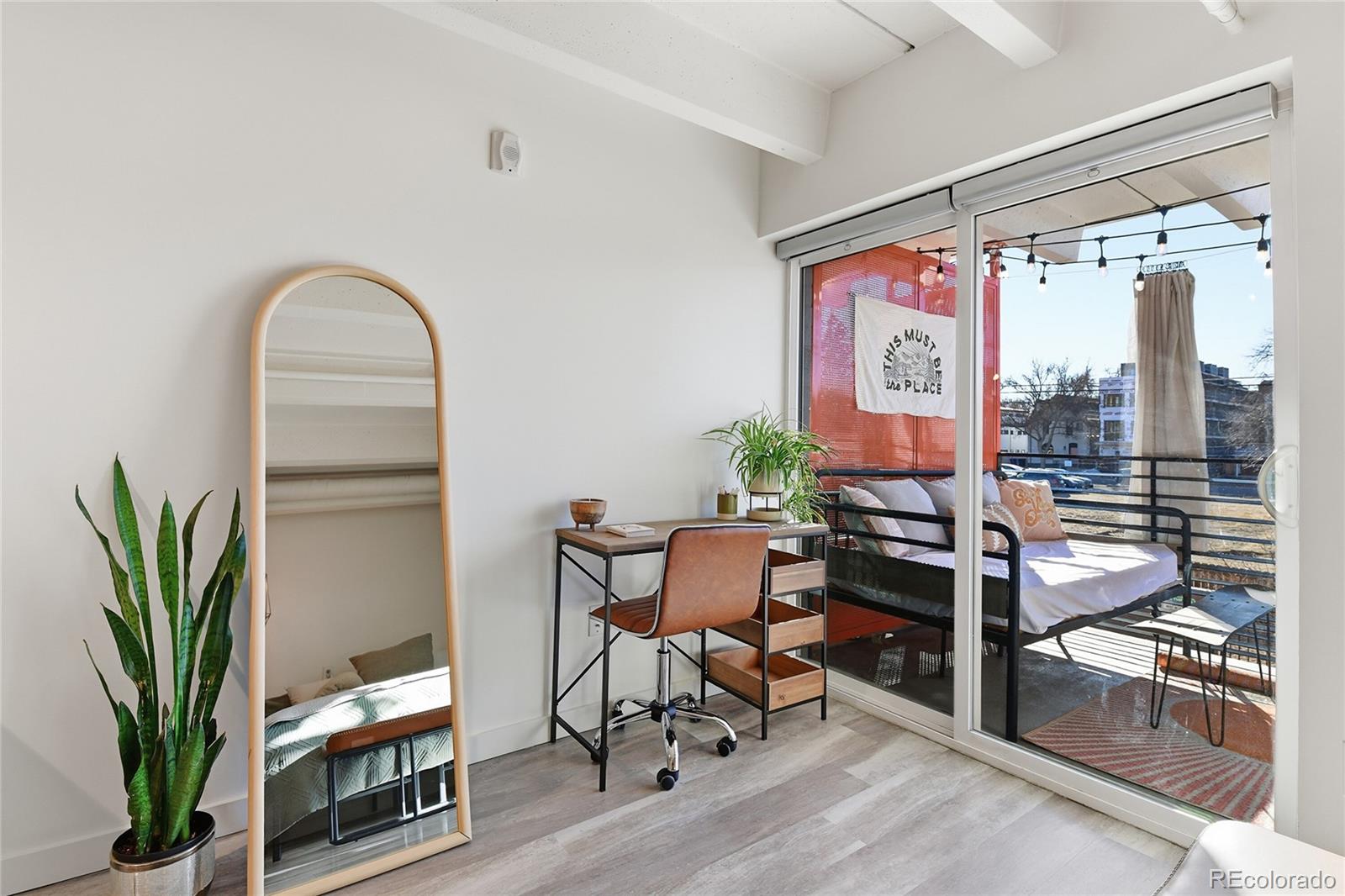 MLS Image #9 for 1495  vrain street,denver, Colorado