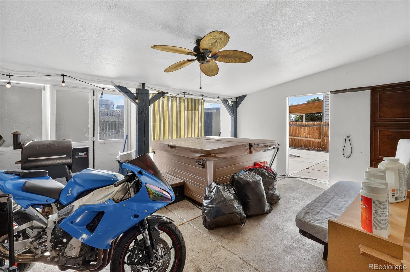 MLS Image #25 for 15852 e 48th place,denver, Colorado