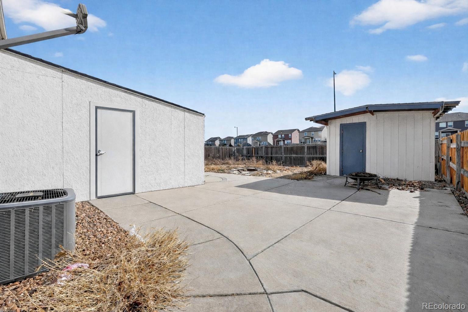 MLS Image #26 for 15852 e 48th place,denver, Colorado