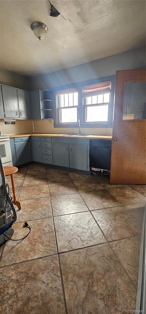 MLS Image #11 for 31506  county road 22 ,vona, Colorado