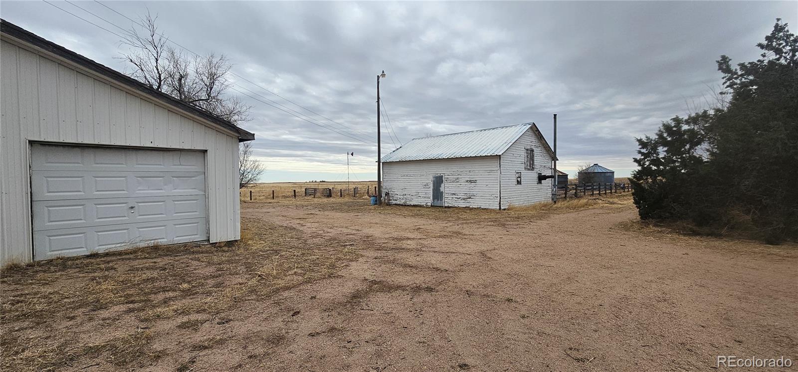 MLS Image #16 for 31506  county road 22 ,vona, Colorado