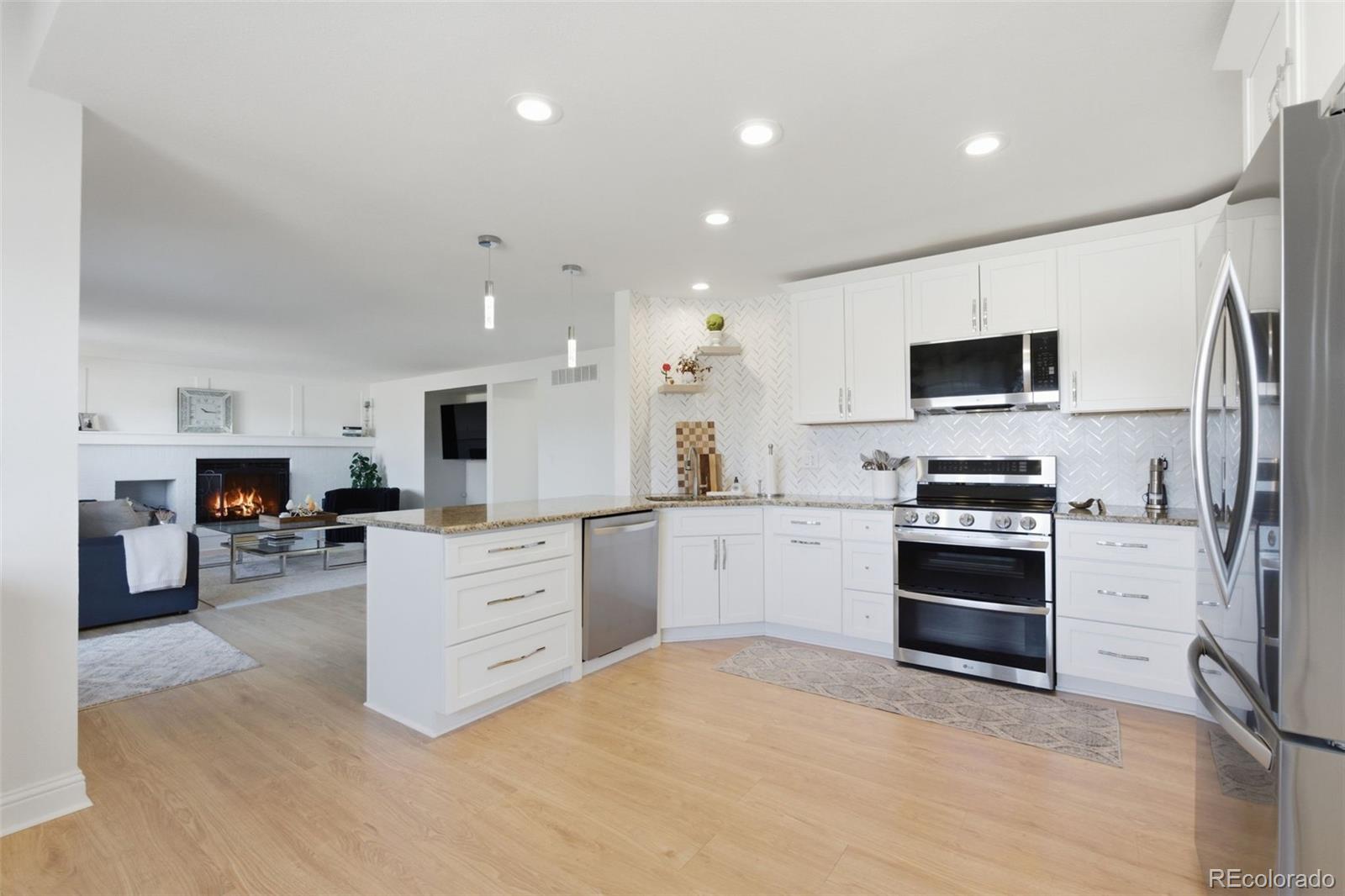 MLS Image #6 for 16453 e prentice avenue,centennial, Colorado