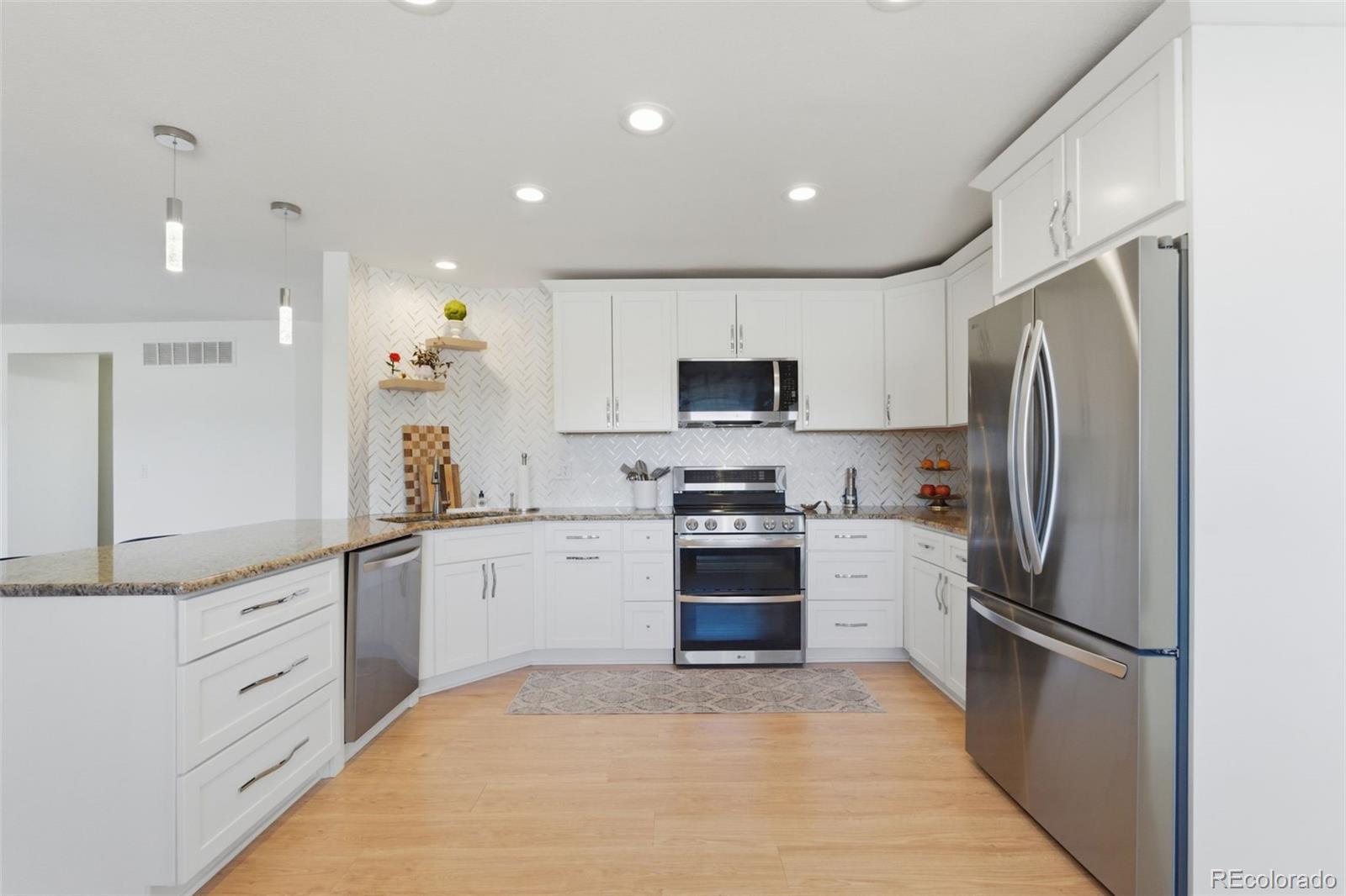 MLS Image #7 for 16453 e prentice avenue,centennial, Colorado