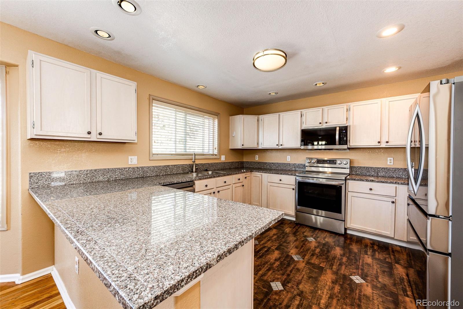 MLS Image #10 for 5345 s flanders way,centennial, Colorado