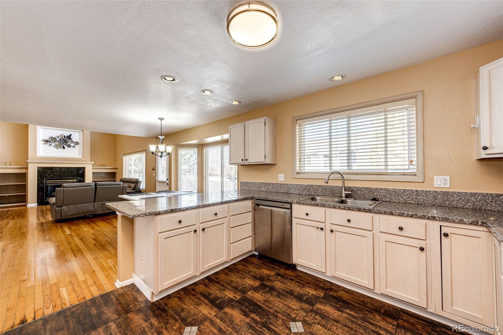 MLS Image #12 for 5345 s flanders way,centennial, Colorado