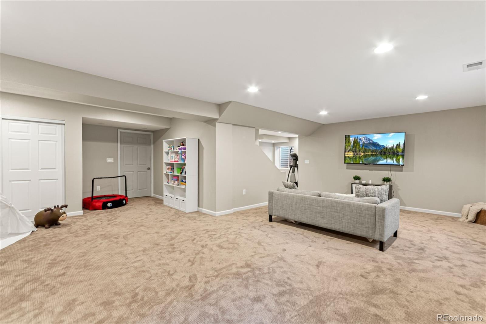 MLS Image #42 for 9337  iron mountain way,arvada, Colorado