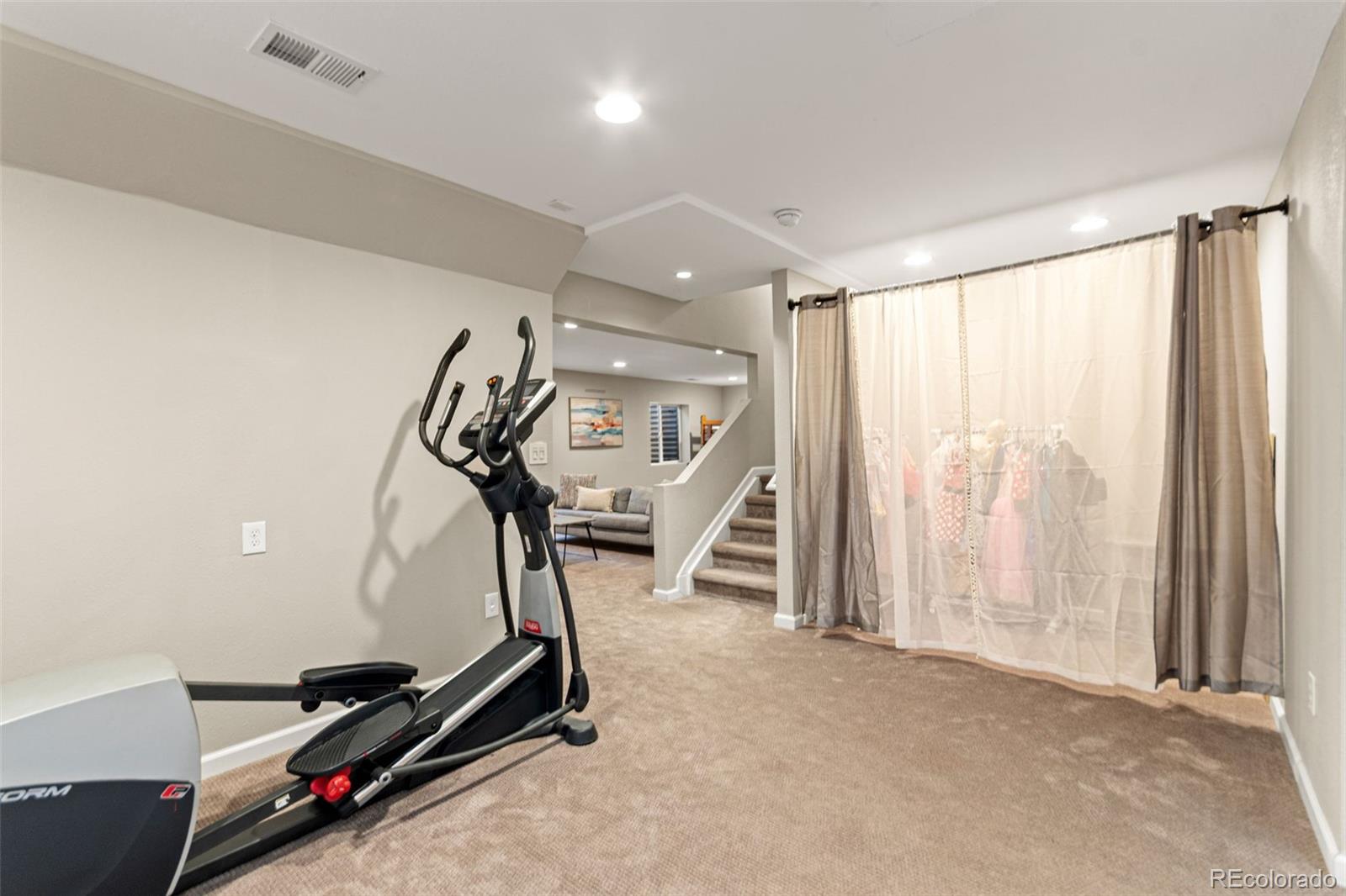 MLS Image #43 for 9337  iron mountain way,arvada, Colorado
