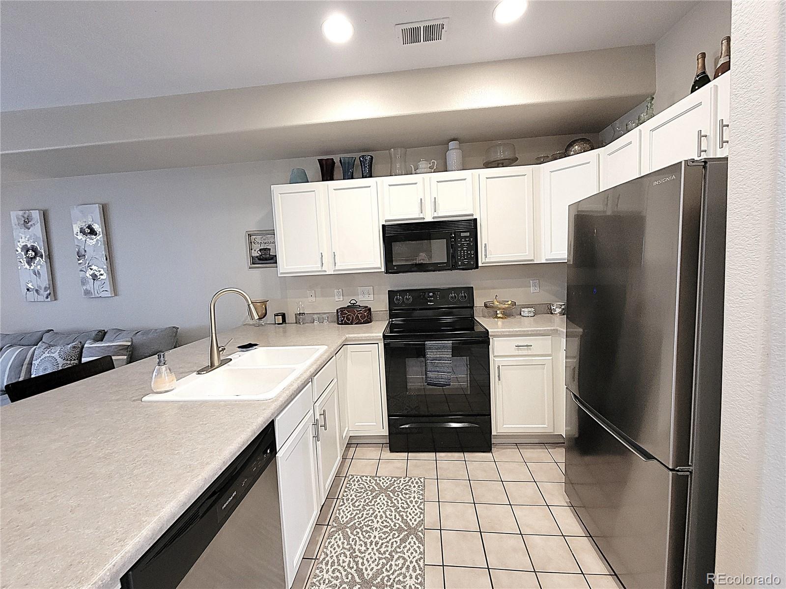 MLS Image #5 for 2245  coronado parkway b,denver, Colorado