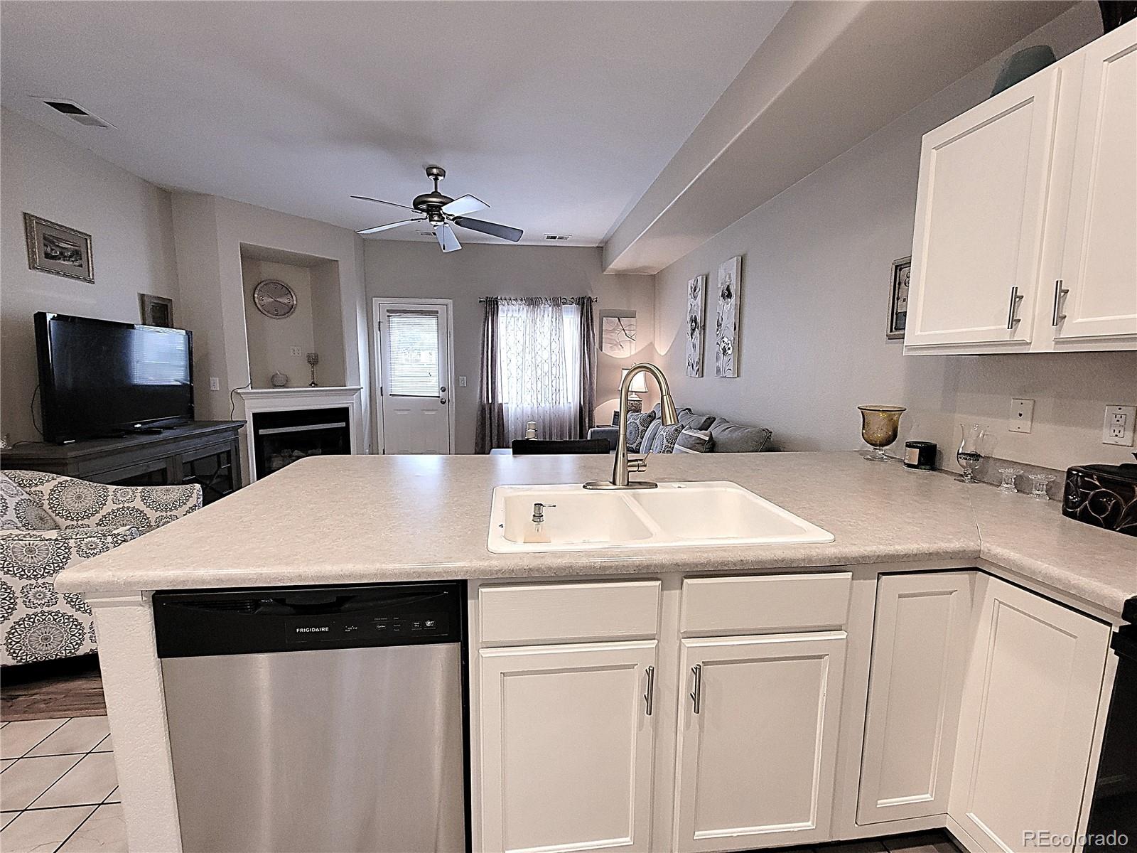 MLS Image #7 for 2245  coronado parkway b,denver, Colorado