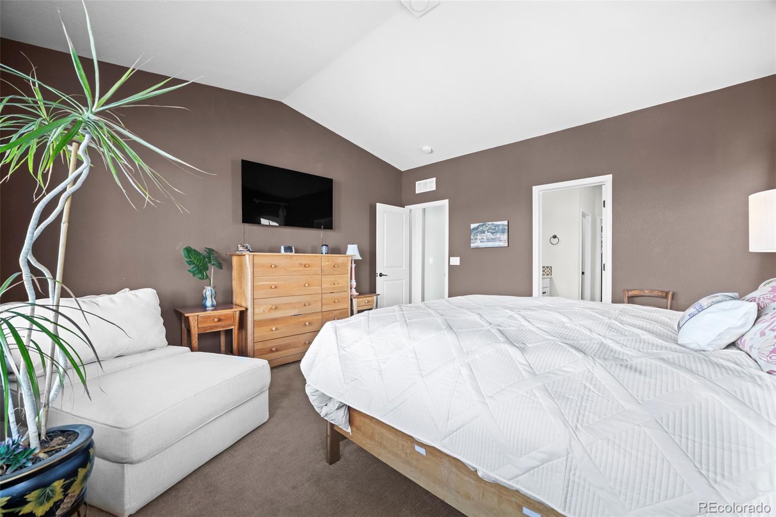 MLS Image #13 for 7129 w warren avenue,denver, Colorado