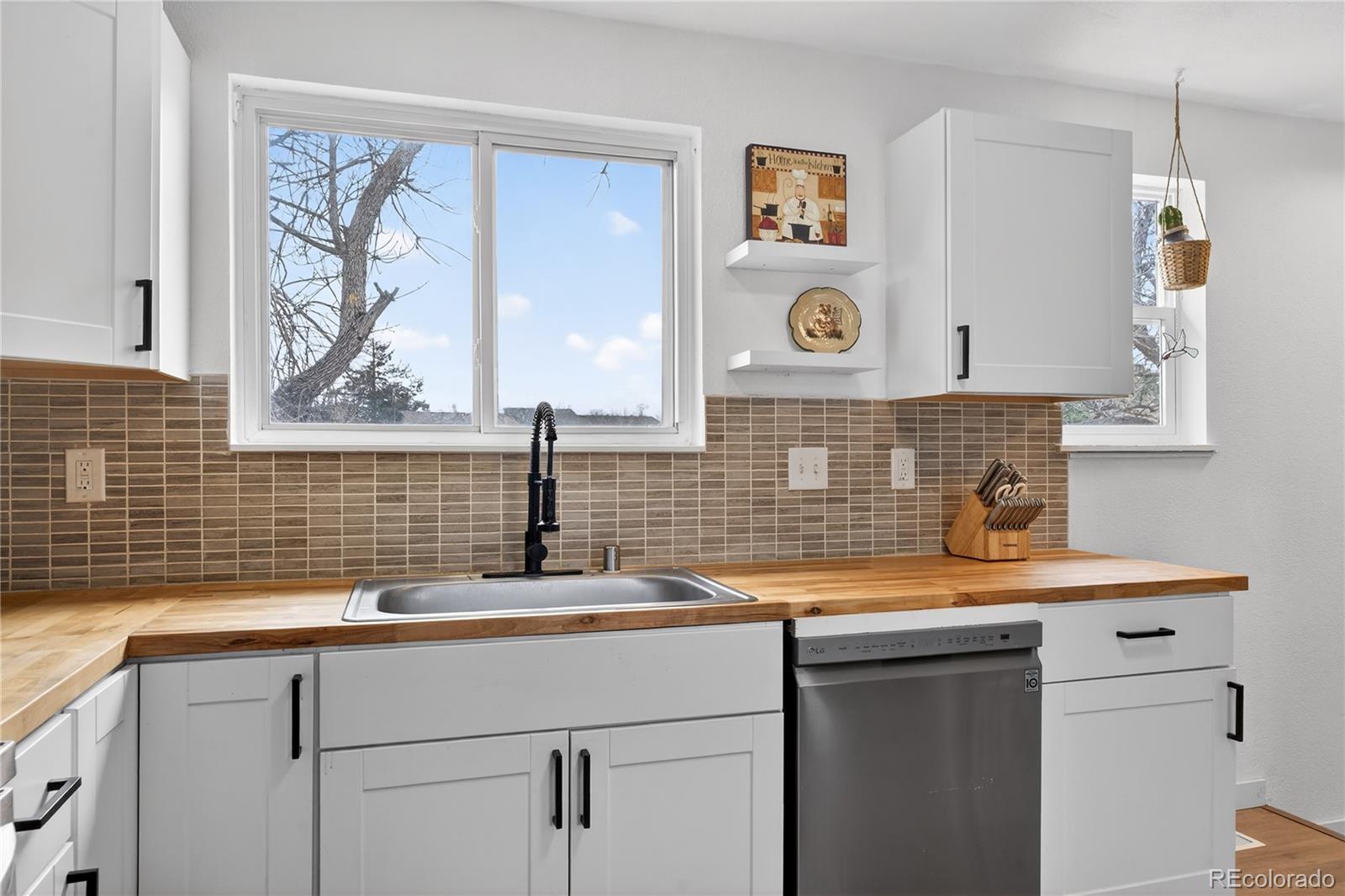 MLS Image #7 for 15306 e brown place,aurora, Colorado