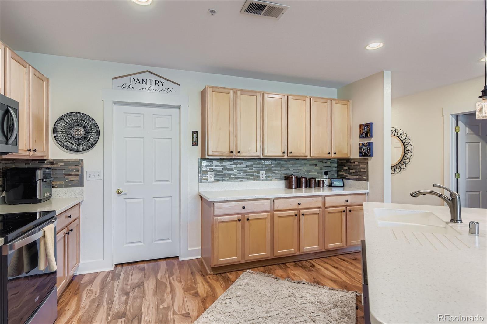 MLS Image #10 for 6000 w floyd avenue,denver, Colorado