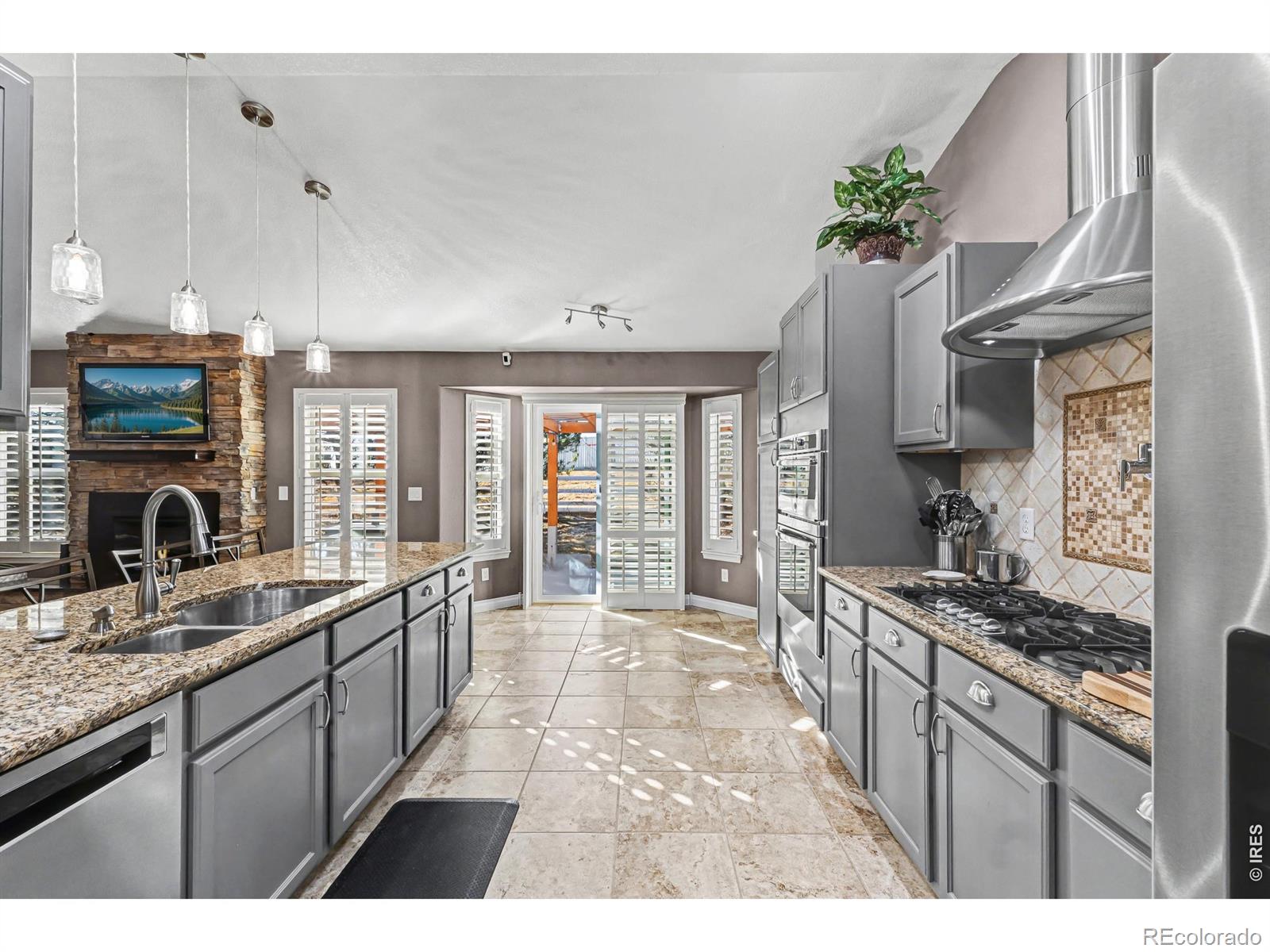 MLS Image #12 for 3236  willow lane,johnstown, Colorado