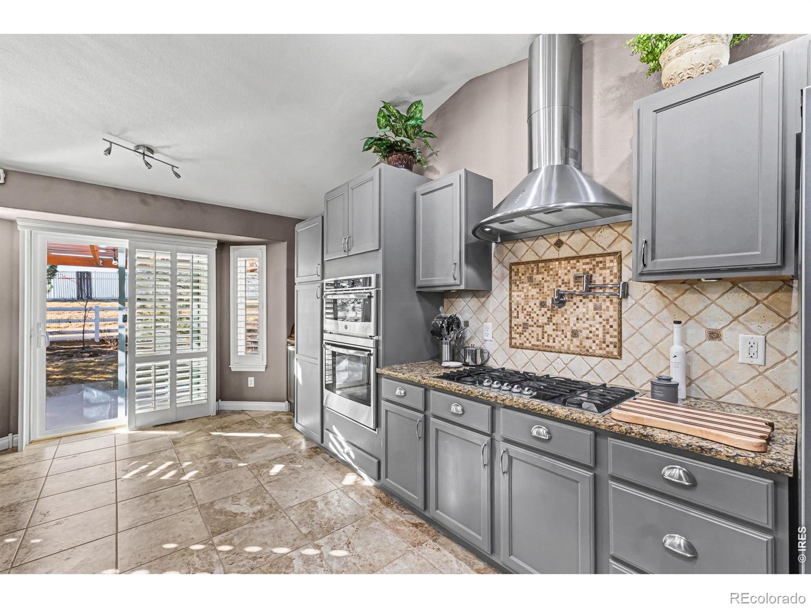 MLS Image #13 for 3236  willow lane,johnstown, Colorado
