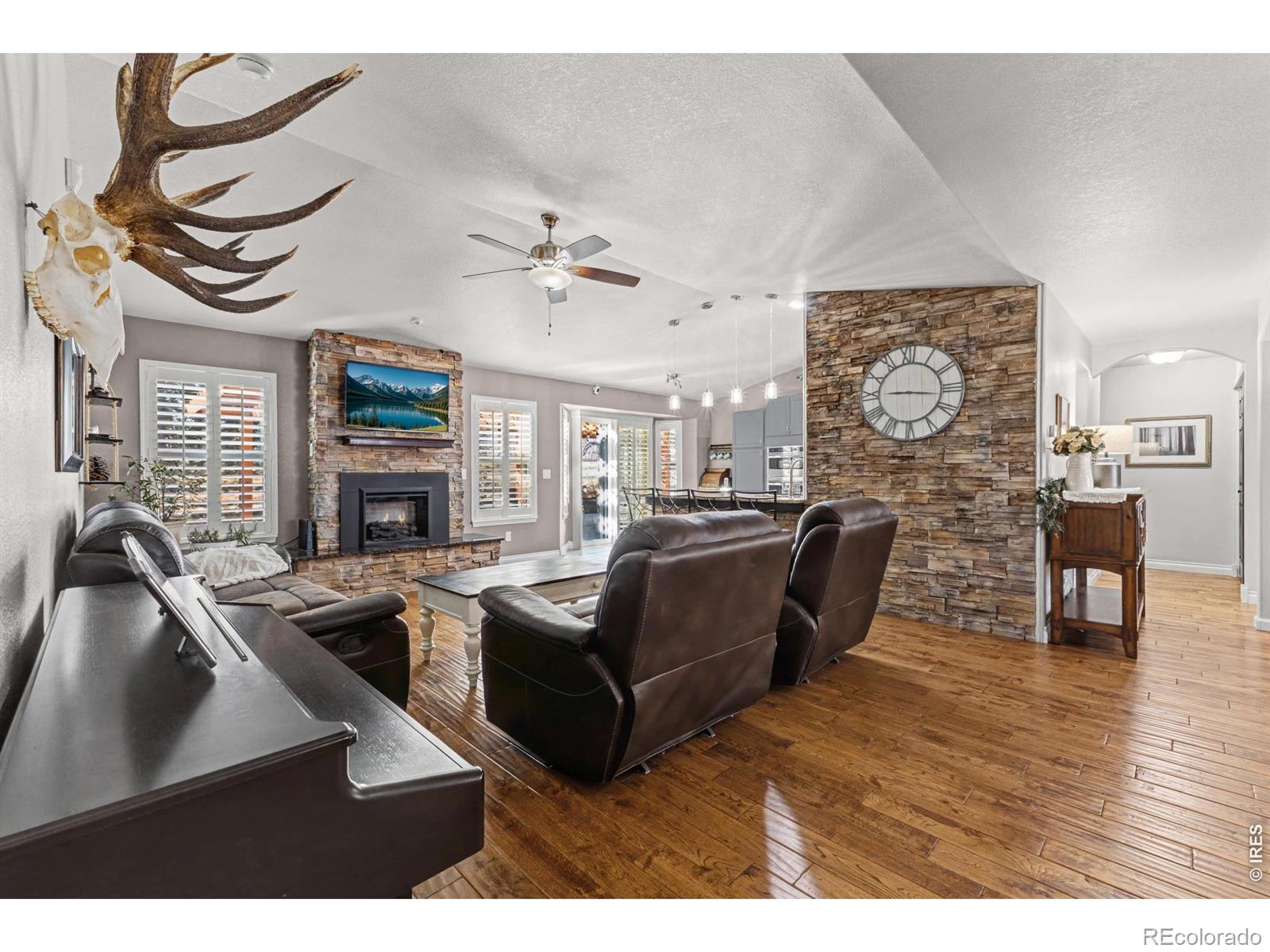 MLS Image #7 for 3236  willow lane,johnstown, Colorado