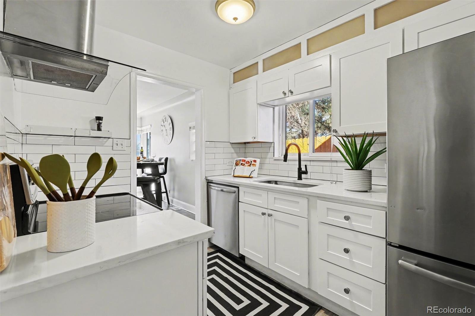 MLS Image #10 for 3315 e 31st avenue,denver, Colorado