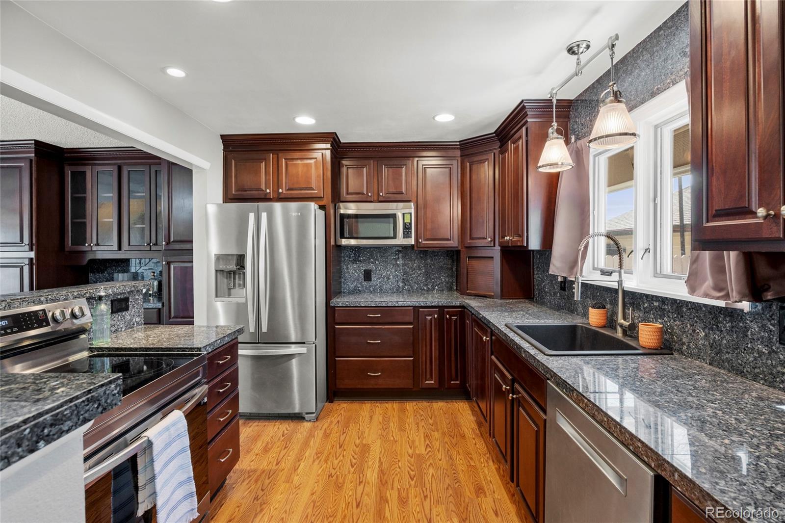 MLS Image #2 for 2625 s peoria street,aurora, Colorado