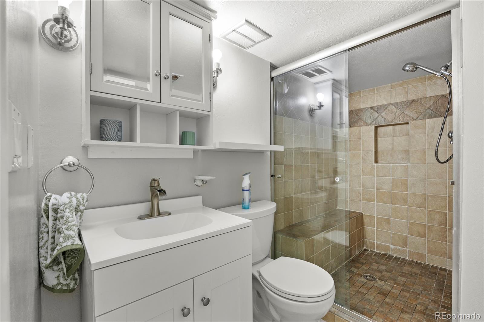 MLS Image #23 for 2625 s peoria street,aurora, Colorado