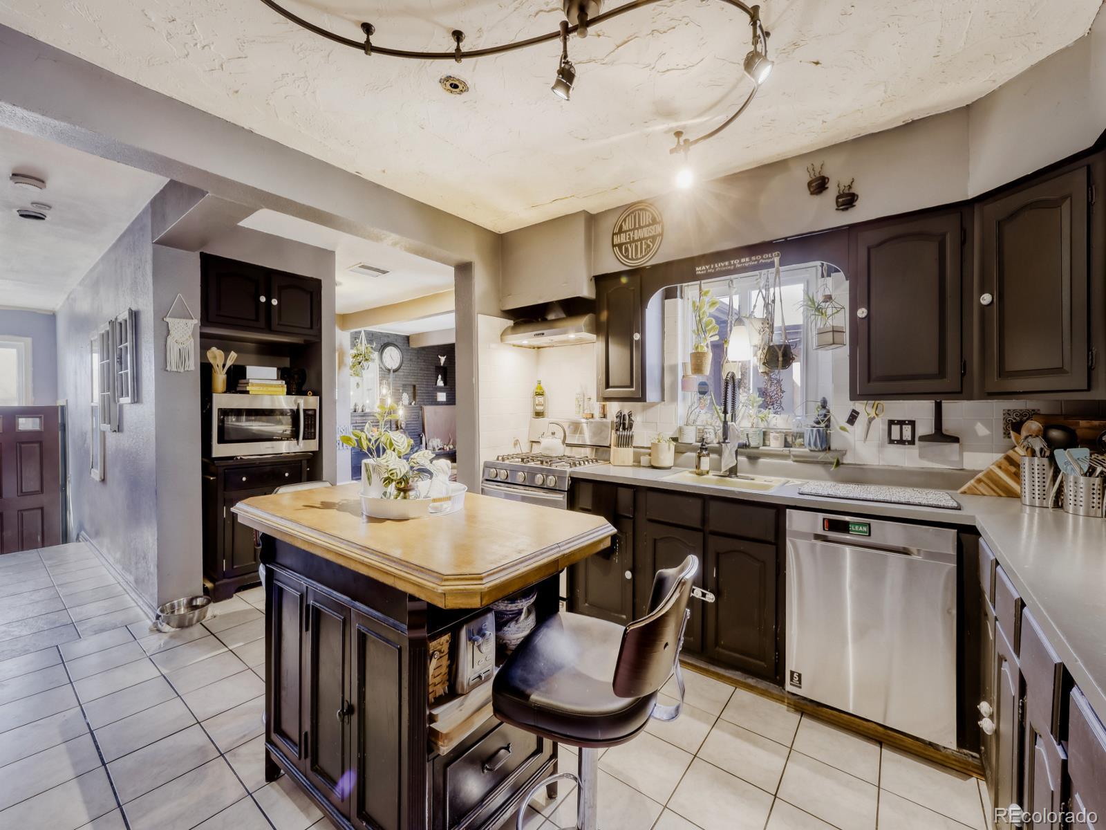 MLS Image #10 for 3310 w 65th avenue,denver, Colorado