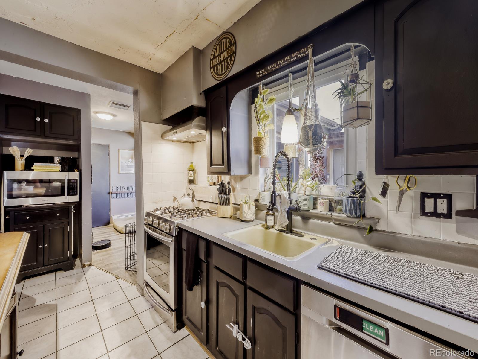 MLS Image #11 for 3310 w 65th avenue,denver, Colorado
