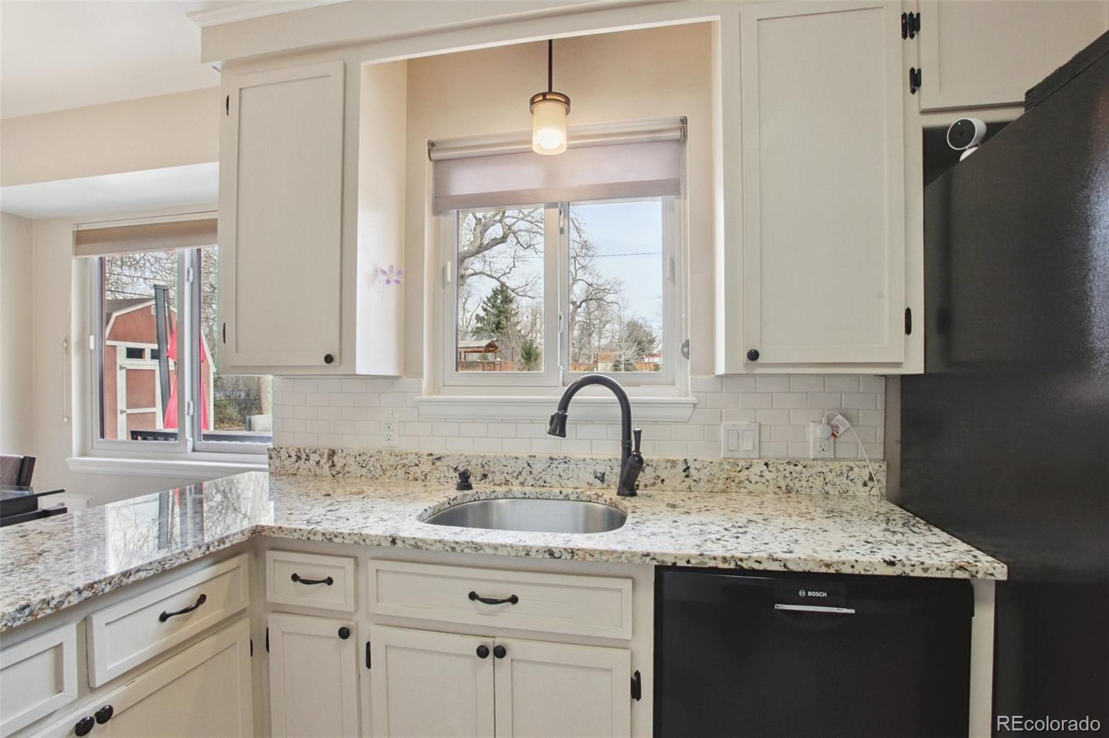 MLS Image #11 for 6266 s valleyview street,littleton, Colorado