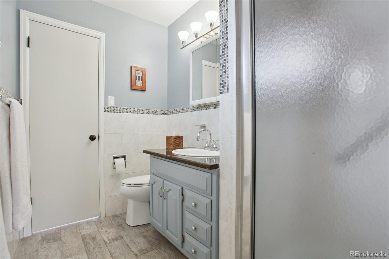 MLS Image #16 for 6266 s valleyview street,littleton, Colorado