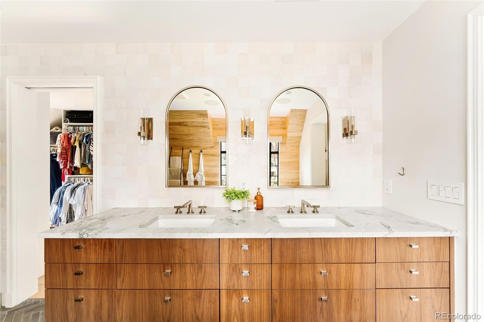 MLS Image #29 for 370  ivy street,denver, Colorado