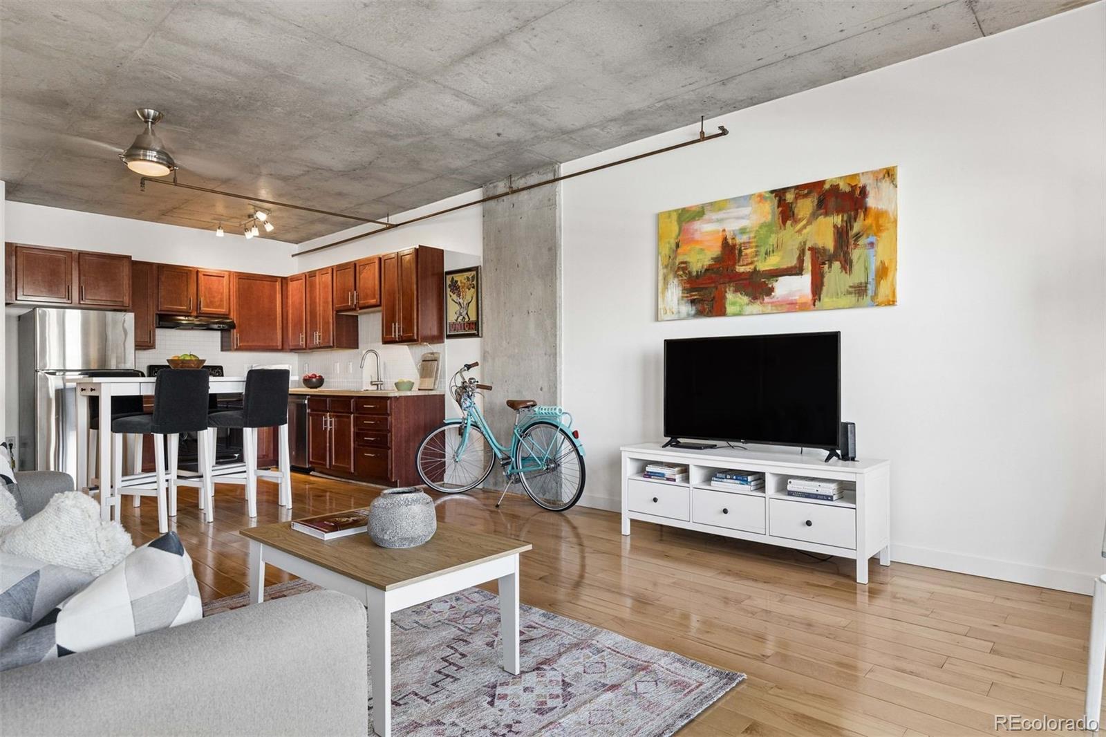 MLS Image #10 for 1475  delgany street 304,denver, Colorado