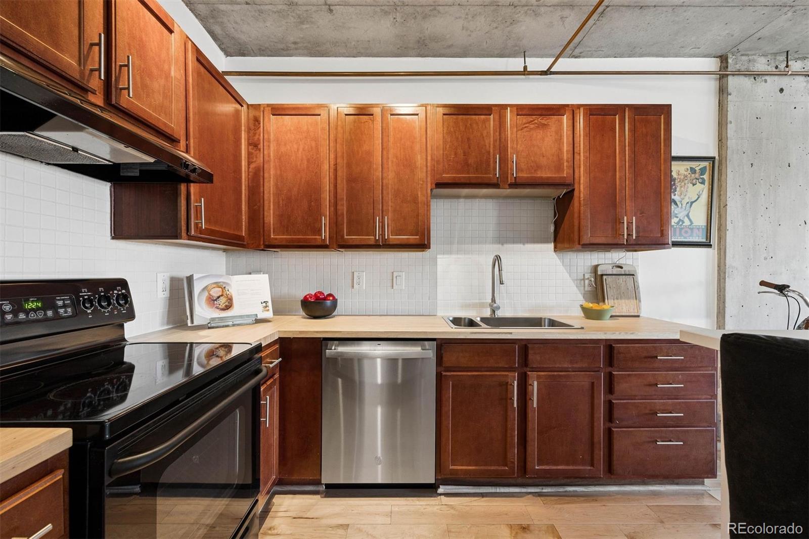 MLS Image #11 for 1475  delgany street 304,denver, Colorado