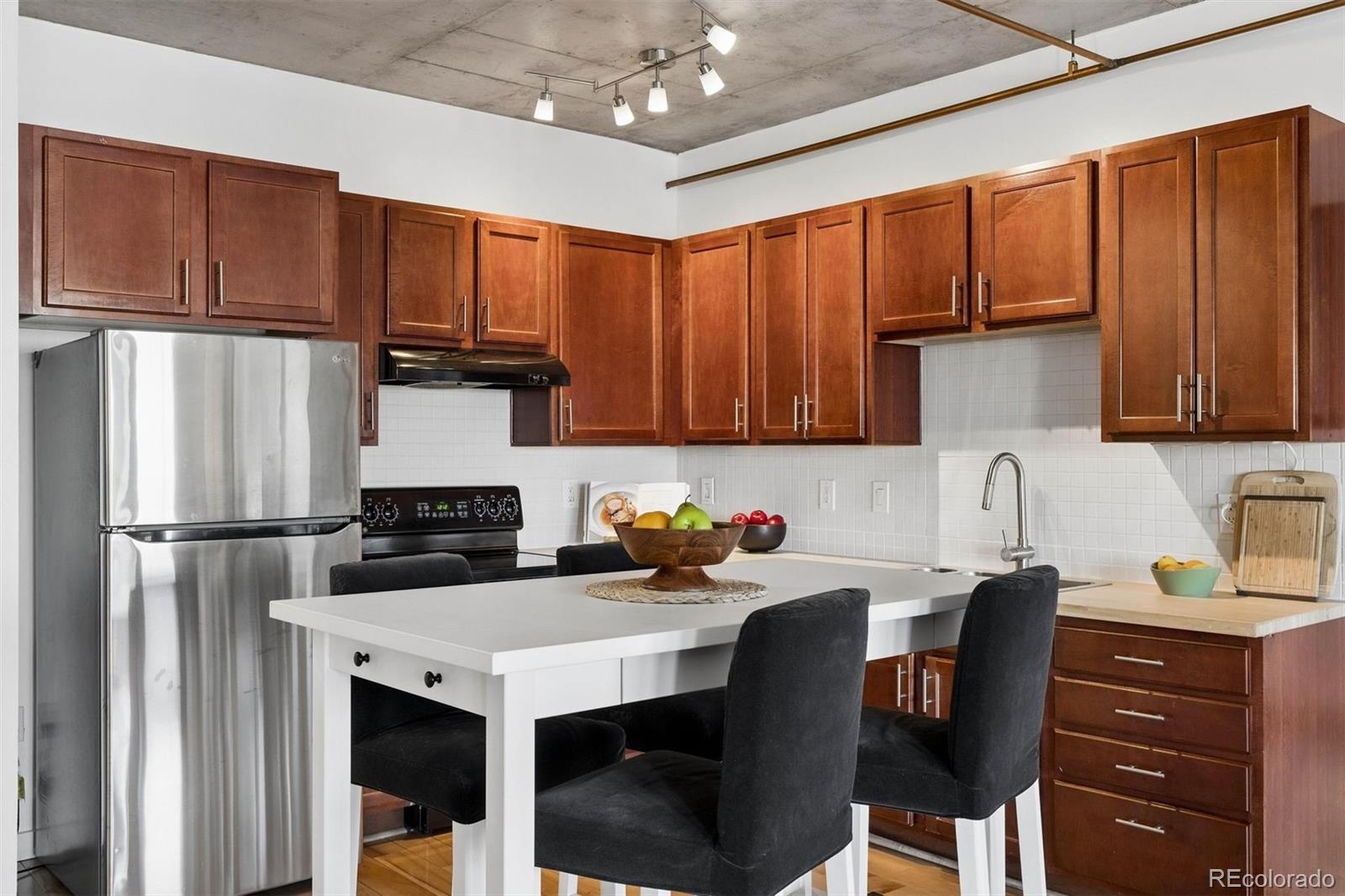 MLS Image #12 for 1475  delgany street 304,denver, Colorado