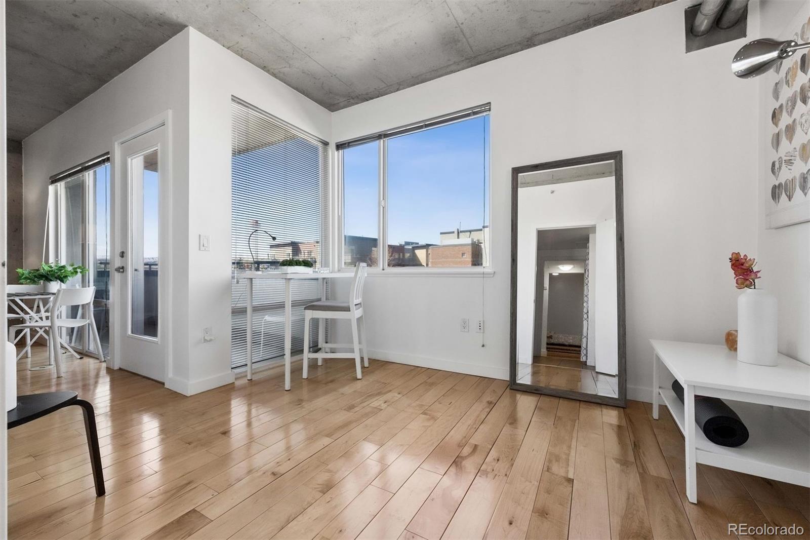 MLS Image #4 for 1475  delgany street 304,denver, Colorado