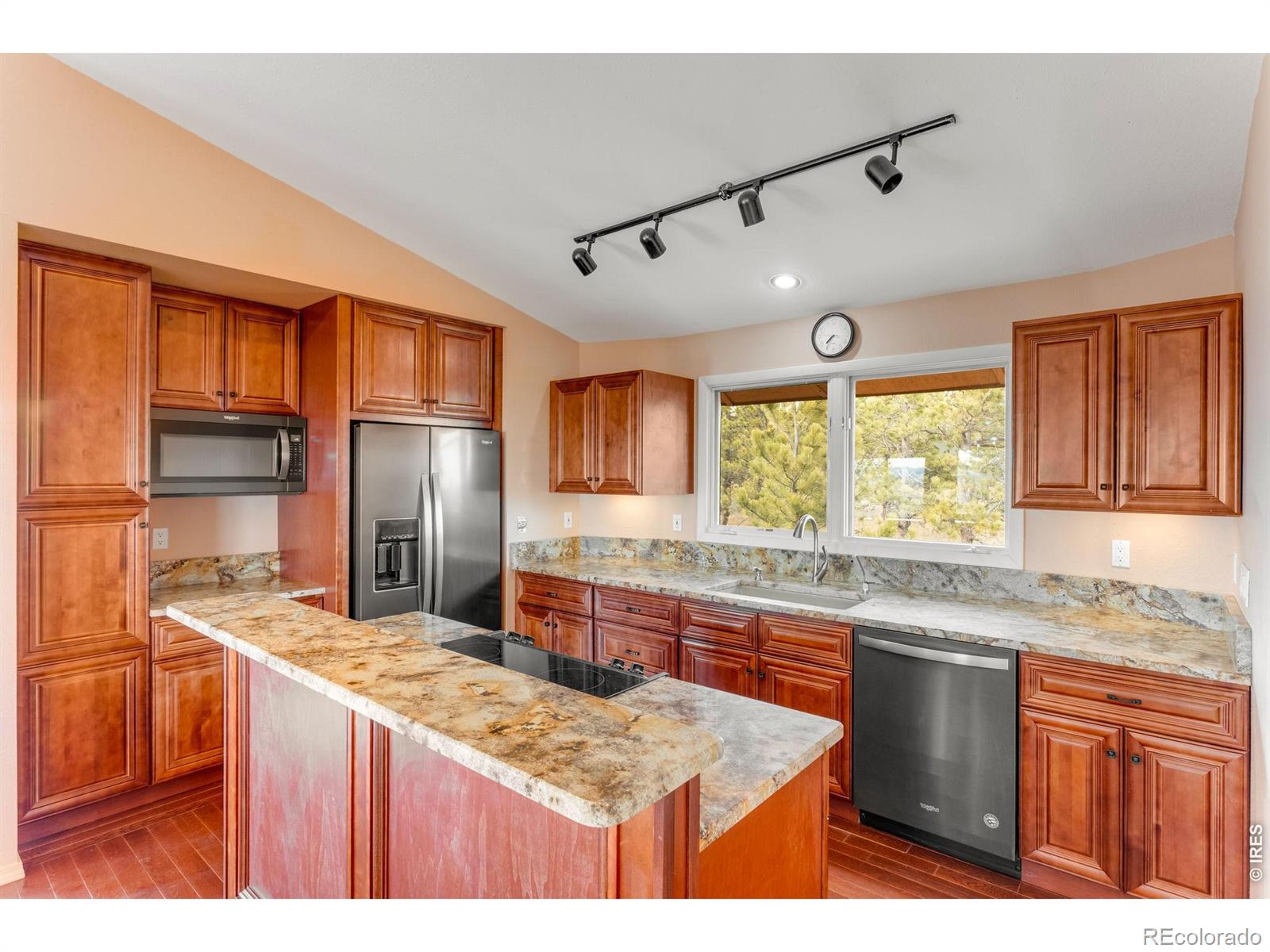 MLS Image #11 for 3001  eagle ridge road,longmont, Colorado