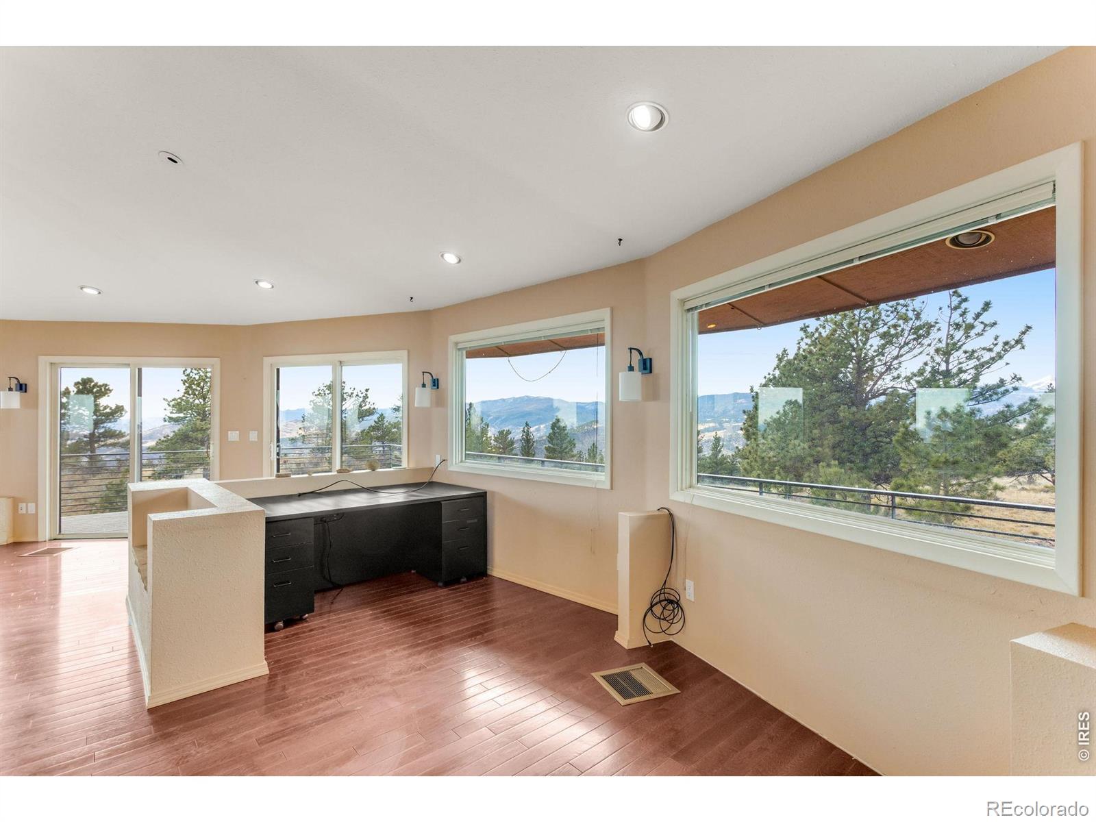 MLS Image #4 for 3001  eagle ridge road,longmont, Colorado