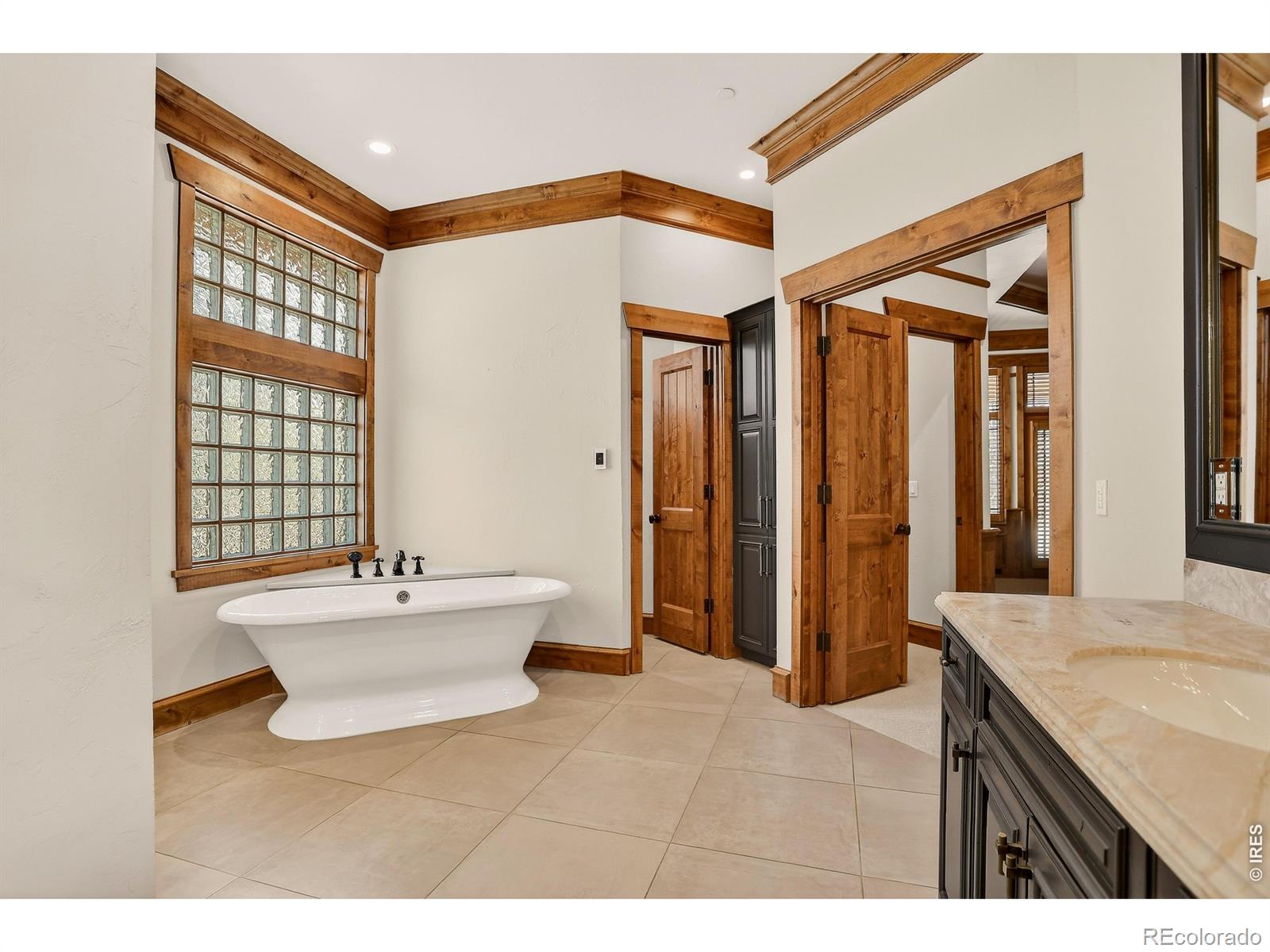 MLS Image #18 for 8652  portico lane,longmont, Colorado
