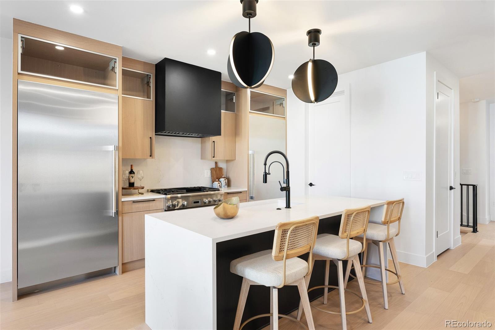 MLS Image #11 for 1825 w 35th avenue,denver, Colorado