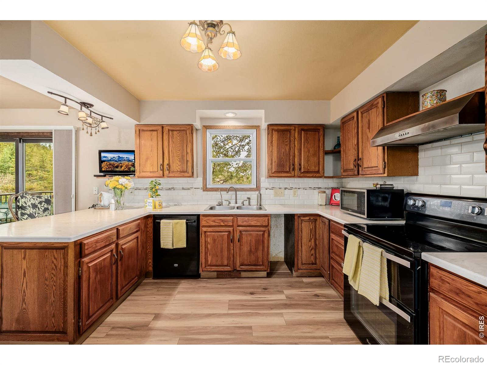MLS Image #14 for 37  high view lane,boulder, Colorado