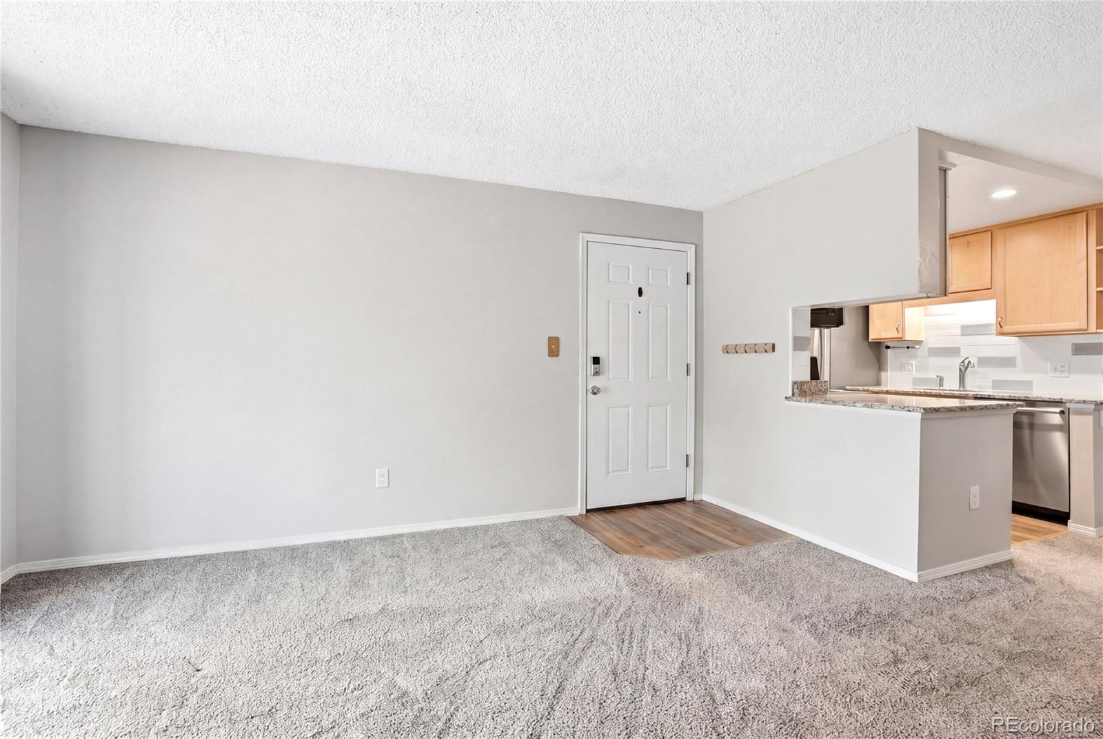MLS Image #3 for 4400 s quebec street,denver, Colorado