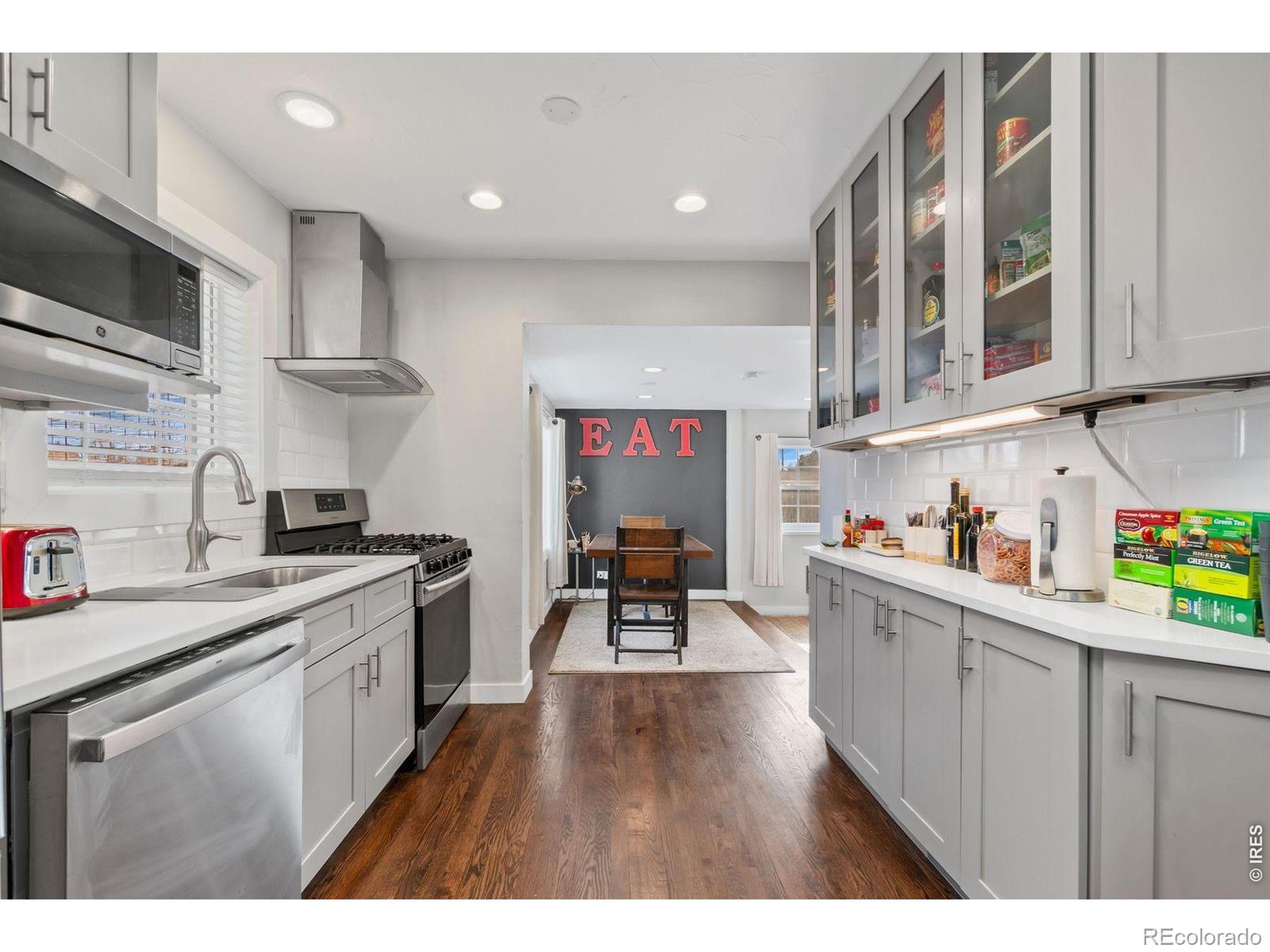 MLS Image #9 for 2201  pontiac street,denver, Colorado