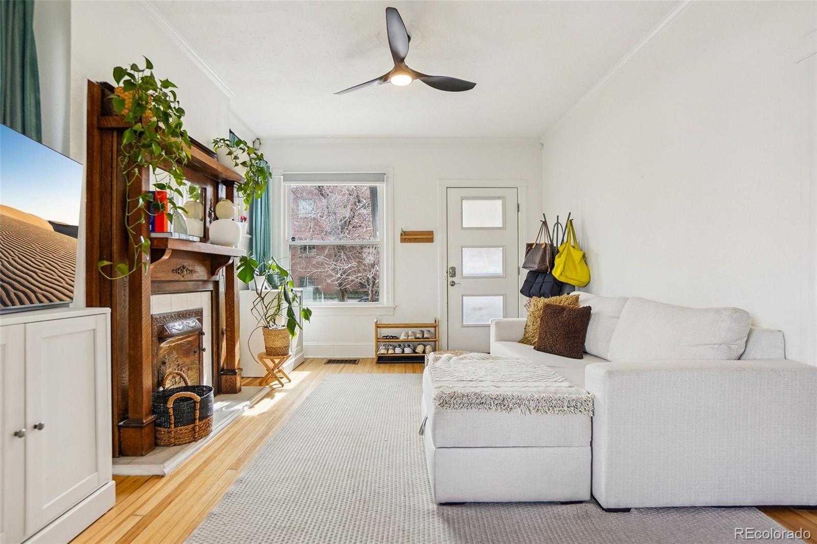 MLS Image #2 for 425 e ellsworth avenue ,denver, Colorado