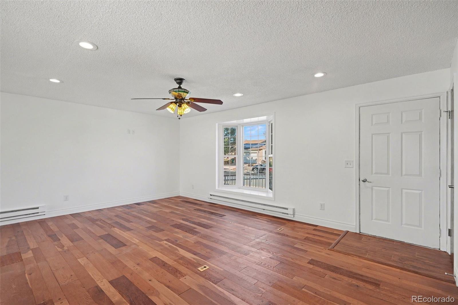 MLS Image #5 for 1354 s zeno street,aurora, Colorado