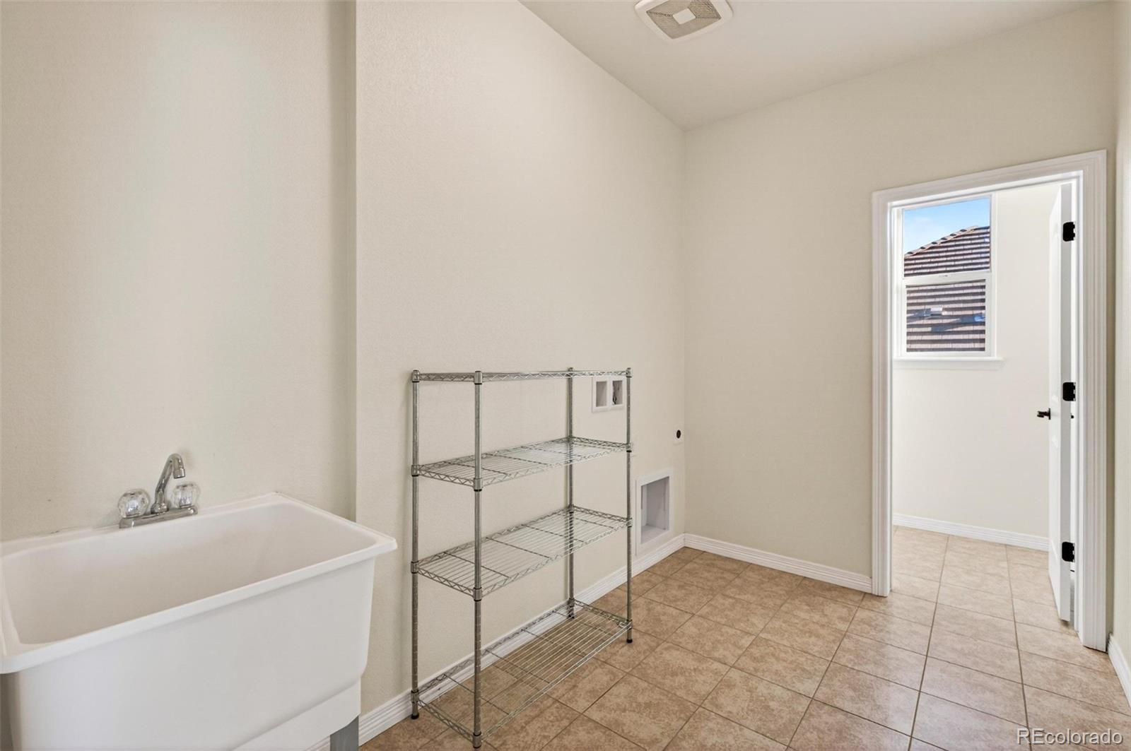 MLS Image #11 for 16017  la plata peak place,broomfield, Colorado