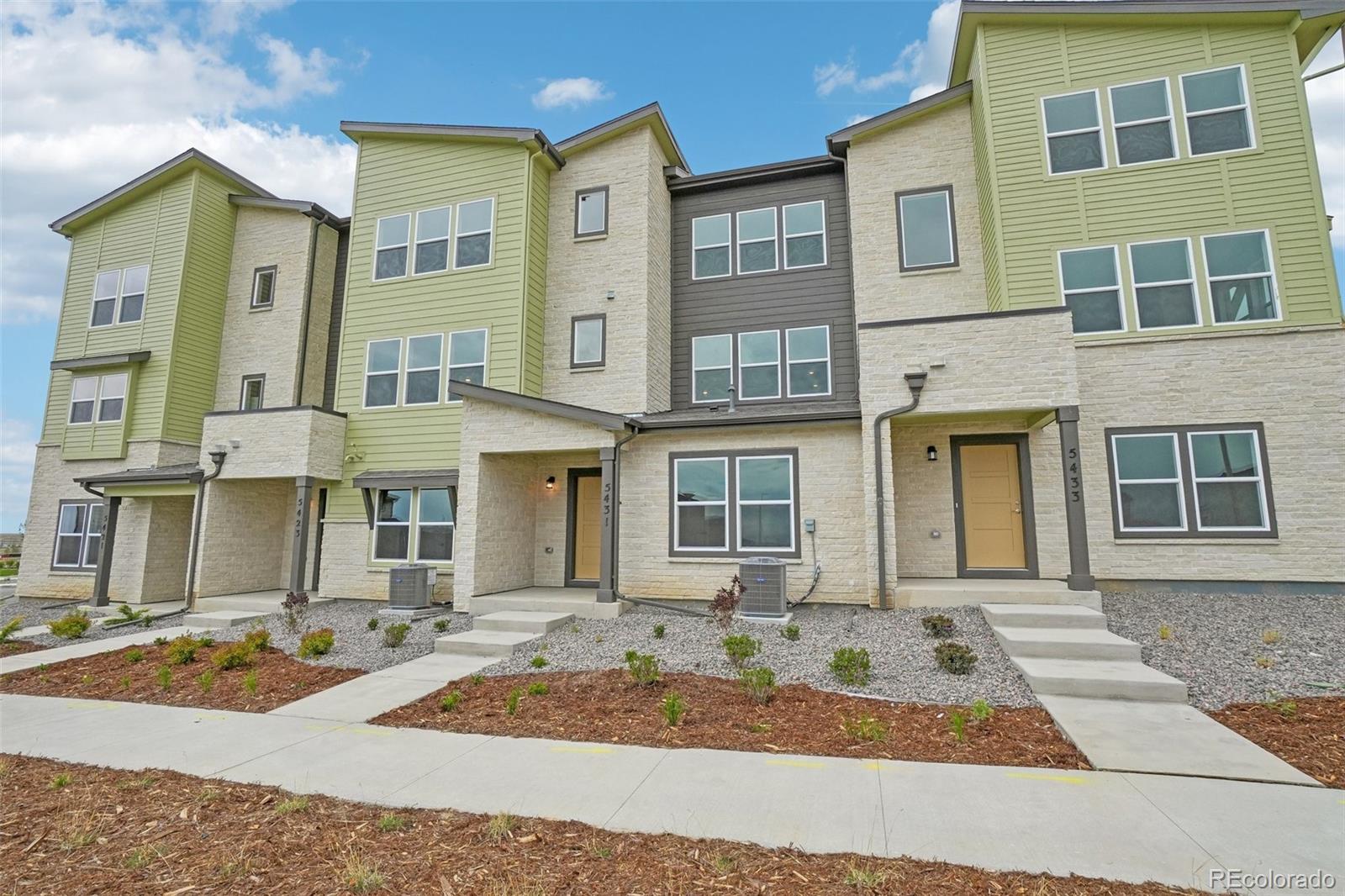 MLS Image #2 for 5431 n eaton park way ,aurora, Colorado